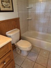 47 Hammond Rd in Glen Cove, NY - Building Photo - Building Photo