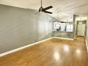 2101 Sabal Ridge Ct in Palm Beach Gardens, FL - Building Photo - Building Photo