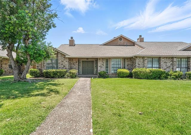 4040 St Christopher Ln in Dallas, TX - Building Photo