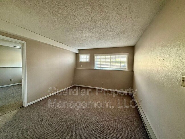 1010 N Walnut St in Maryville, MO - Building Photo - Building Photo