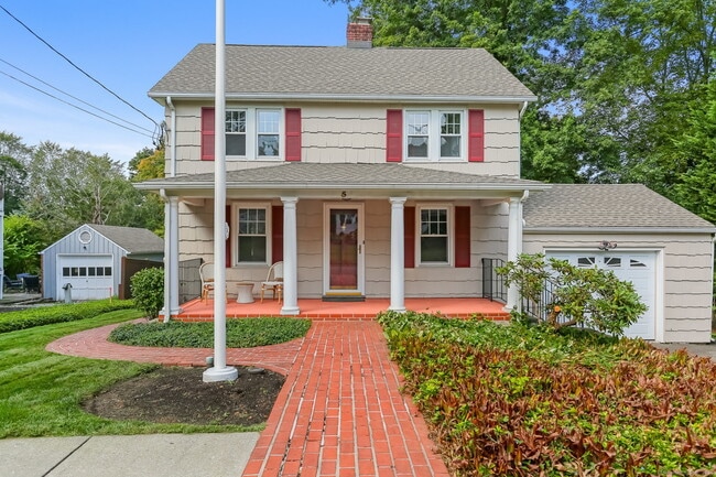 property at 5 Hunter St