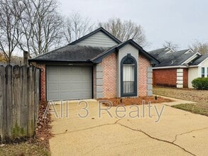 6008 Woodrun Ct in Montgomery, AL - Building Photo - Building Photo