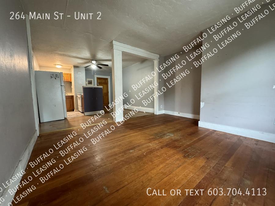 264 Main St, Unit Unit 2 in Tilton, NH - Building Photo