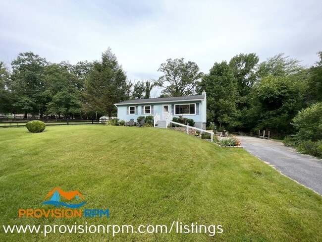 982 Shore Acres Rd in Arnold, MD - Building Photo - Building Photo