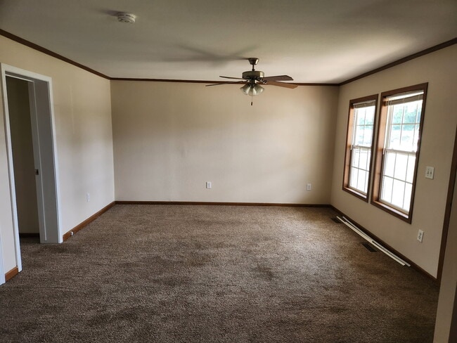 130 Meadows Ln in Pulaski, TN - Building Photo - Building Photo