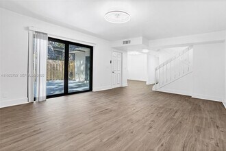 4059 Palm Bay Cir in West Palm Beach, FL - Building Photo - Building Photo