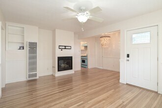 3845 Sunset Ln in Oxnard, CA - Building Photo - Building Photo