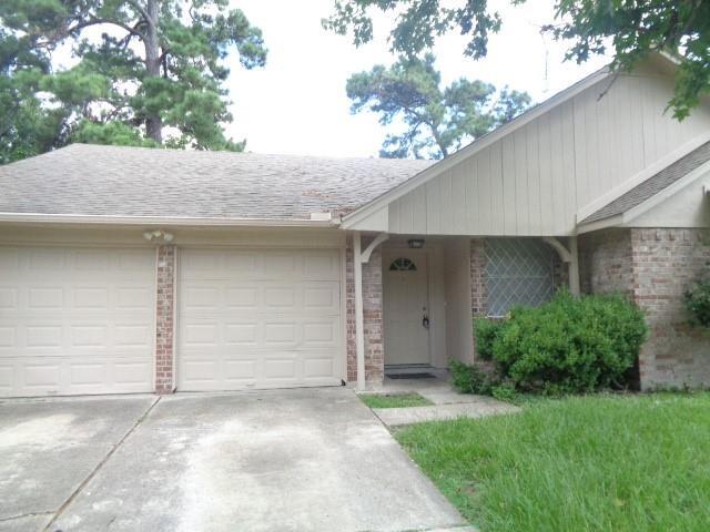 3631 Wintergreen Dr in Humble, TX - Building Photo