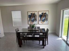 2771 Common Fig Run in Wesley Chapel, FL - Foto de edificio - Building Photo