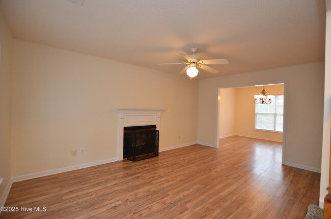 805 Huff Dr in Jacksonville, NC - Building Photo - Building Photo