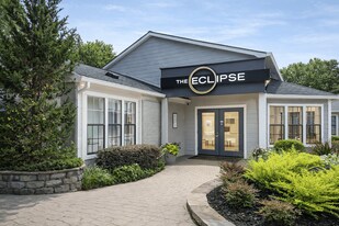 Eclipse Apartments in Duluth, GA - Building Photo