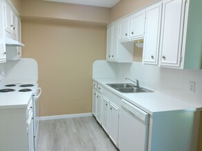 4002 Hurlwood Cir in Corpus Christi, TX - Foto de edificio - Building Photo