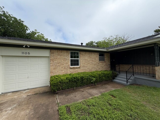 property at 1105 Robertson Ave
