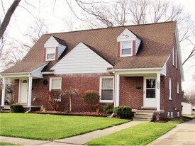 3018 Gloria St in Wayne, MI - Building Photo