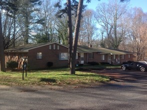 SH305-Chamberlain Pines (CHP) in Shelby, NC - Foto de edificio - Building Photo