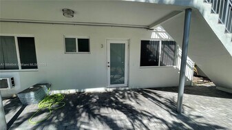 320 86th St in Miami Beach, FL - Building Photo