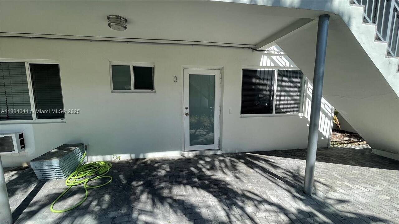 320 86th St in Miami Beach, FL - Building Photo