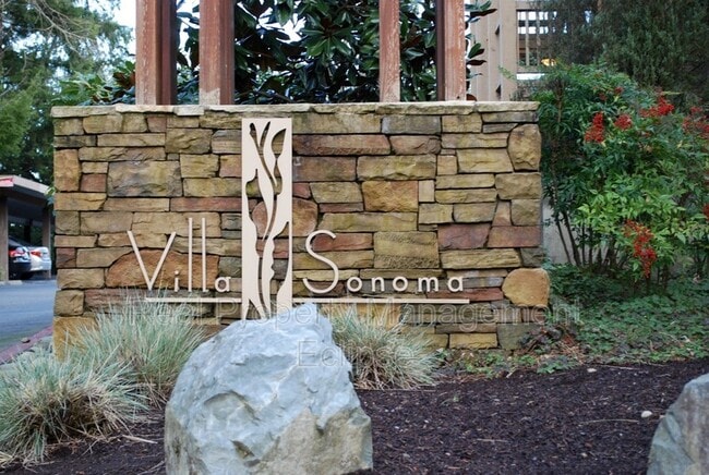 8244 126th Ave NE in Kirkland, WA - Building Photo - Building Photo