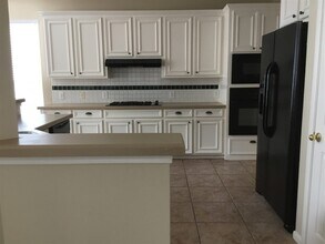 141 S Laguna Pointe Dr in League City, TX - Building Photo - Building Photo