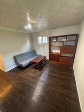 555 Baxter Ln, Unit Basement in Hoffman Estates, IL - Building Photo - Building Photo