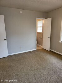 1221 Kathy Ln SW photo'