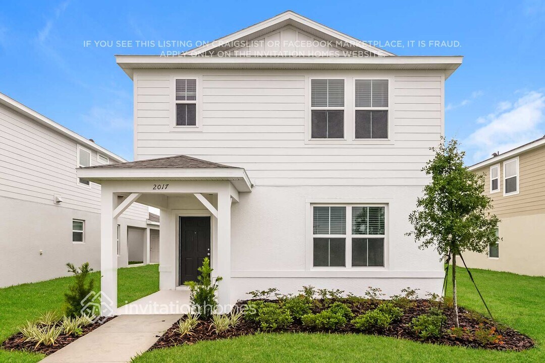 2017 Tohoqua Blvd in Kissimmee, FL - Building Photo