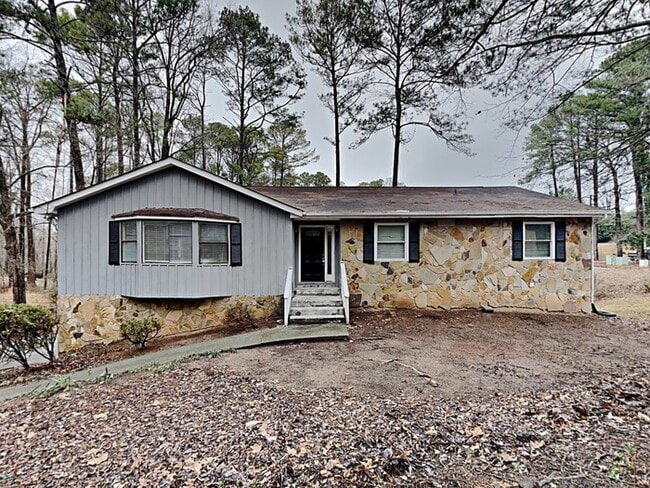 property at 756 Four Winds Ln