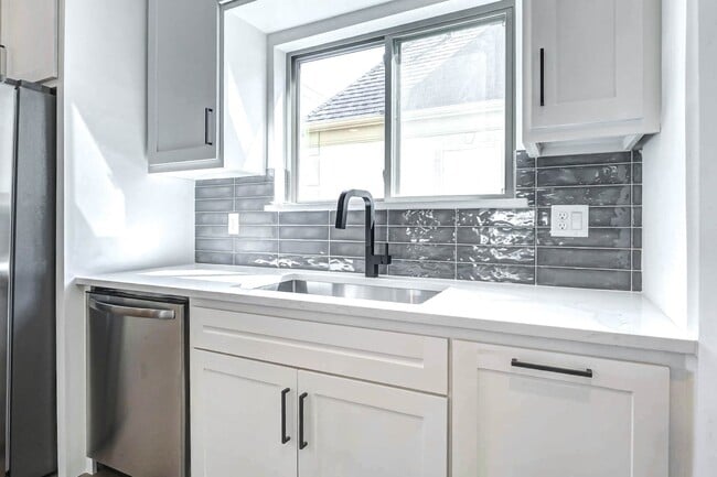 property at 5636 Dolores St