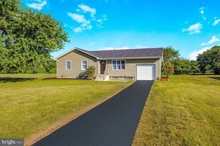 22041 Neal Rd in Lincoln, DE - Building Photo