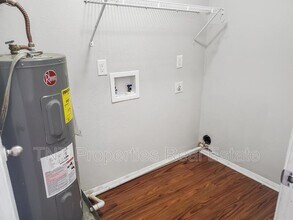 304 Manuel Dr in College Station, TX - Building Photo - Building Photo