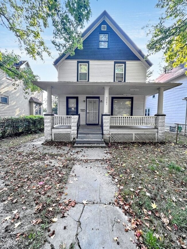 property at 3901 W 36th St