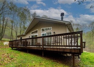 114 Wagners Rd in Neversink, NY - Building Photo - Building Photo