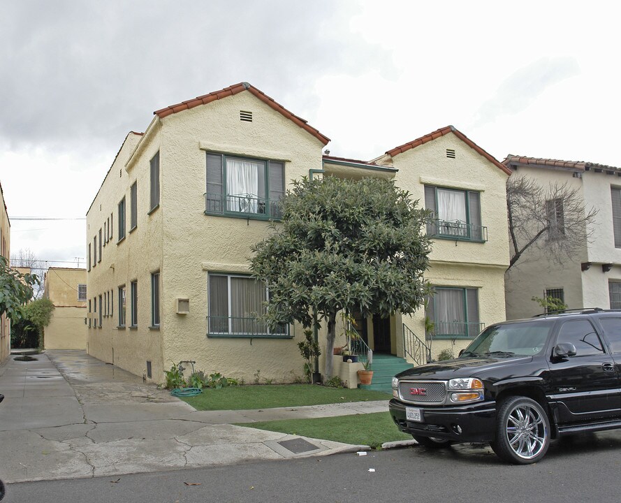 337 N Ogden Dr in Los Angeles, CA - Foto de edificio