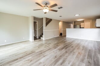 2634 Gato Del Sol in San Antonio, TX - Building Photo - Building Photo