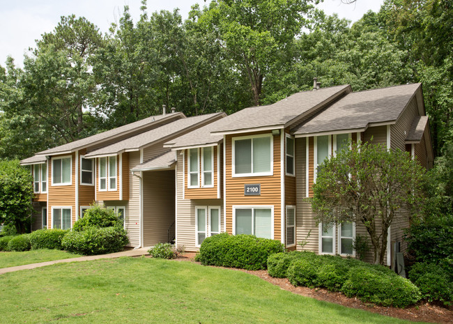 The Overlook Sandy Springs in Atlanta, GA - Building Photo - Building Photo