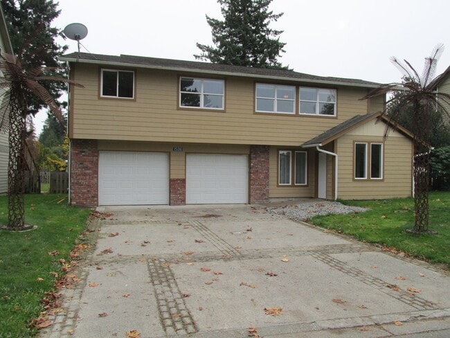 property at 1536 Monroe St