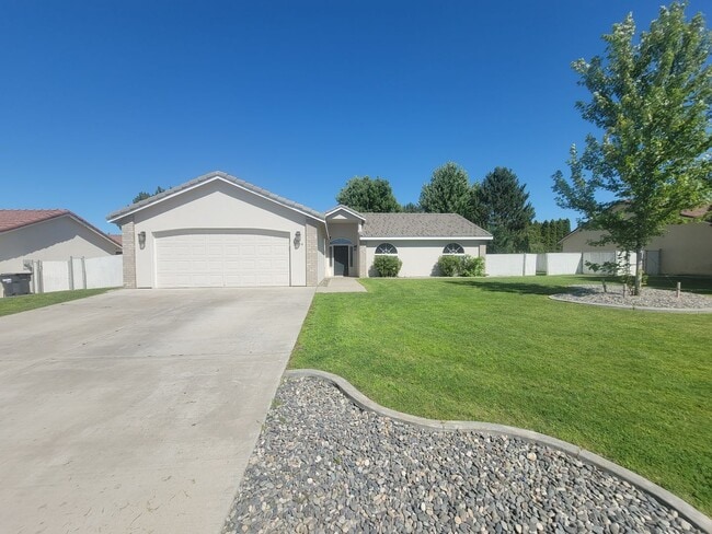 property at 2504 Ficus Dr