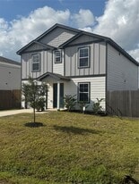 68 Rd 51026 in Cleveland, TX - Building Photo