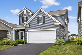 7086 Celebration Dr in Powell, OH - Building Photo - Building Photo