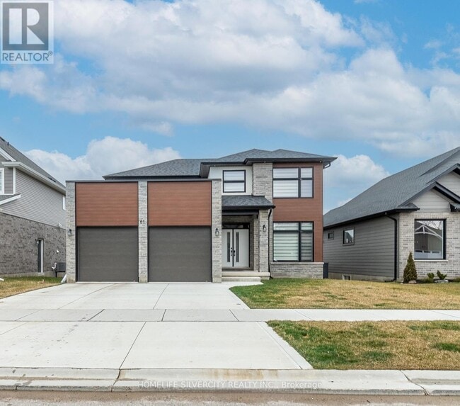 property at 61 Royal Cres