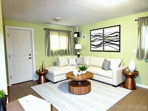 109 S 15th St in Lindenhurst, NY - Foto de edificio - Building Photo