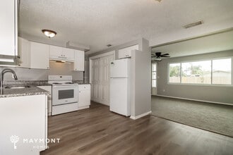 4723 Aegean Ave in Holiday, FL - Building Photo - Building Photo