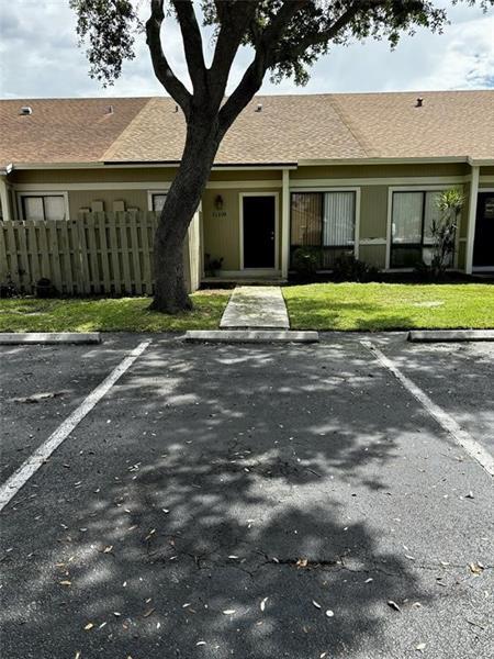 11109 NW 37th St in Sunrise, FL - Building Photo - Building Photo