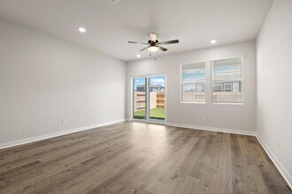 2415 Ekvall Dr in Round Rock, TX - Building Photo - Building Photo