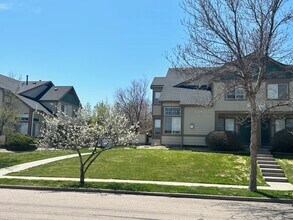 5551 Cornerstone Dr in Fort Collins, CO - Foto de edificio - Building Photo