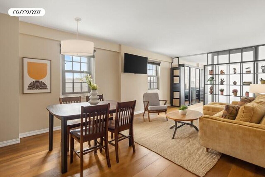 333 E 14th St in New York, NY - Building Photo