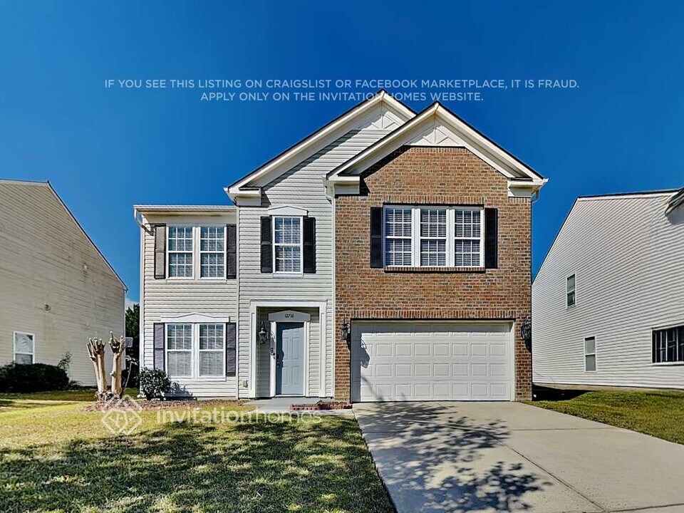 12716 Frank Wiley Ln in Charlotte, NC - Foto de edificio