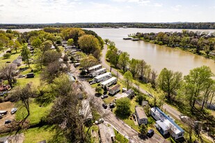 116 Curtis Crossroads in Hendersonville, TN - Building Photo
