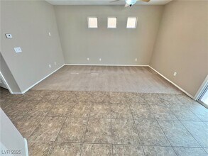 10533 Kivas Ct in Las Vegas, NV - Building Photo - Building Photo
