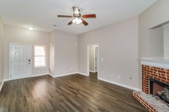 1480 Pemberton Ln in Cordova, TN - Building Photo - Building Photo